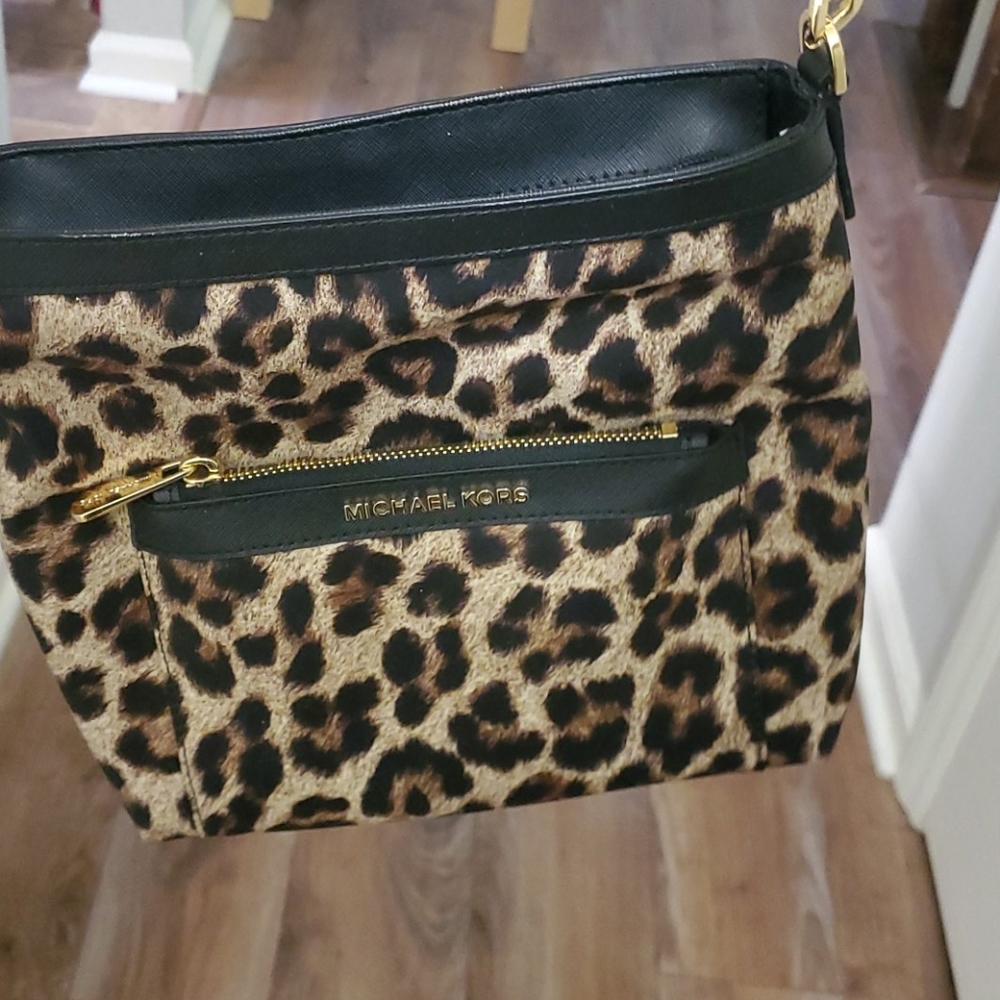 Michael Kors purse